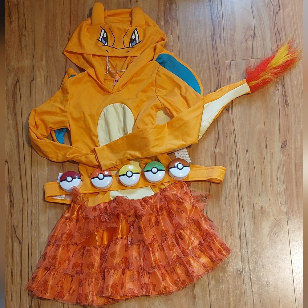 Girls Charmander Costune With Pokemon Shooter Belt.